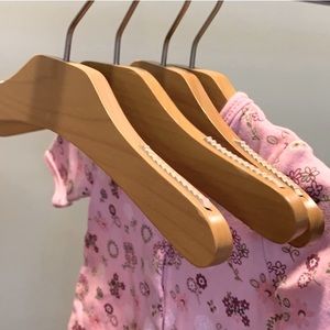 Wood Hangers Infant / Toddler - set of 16